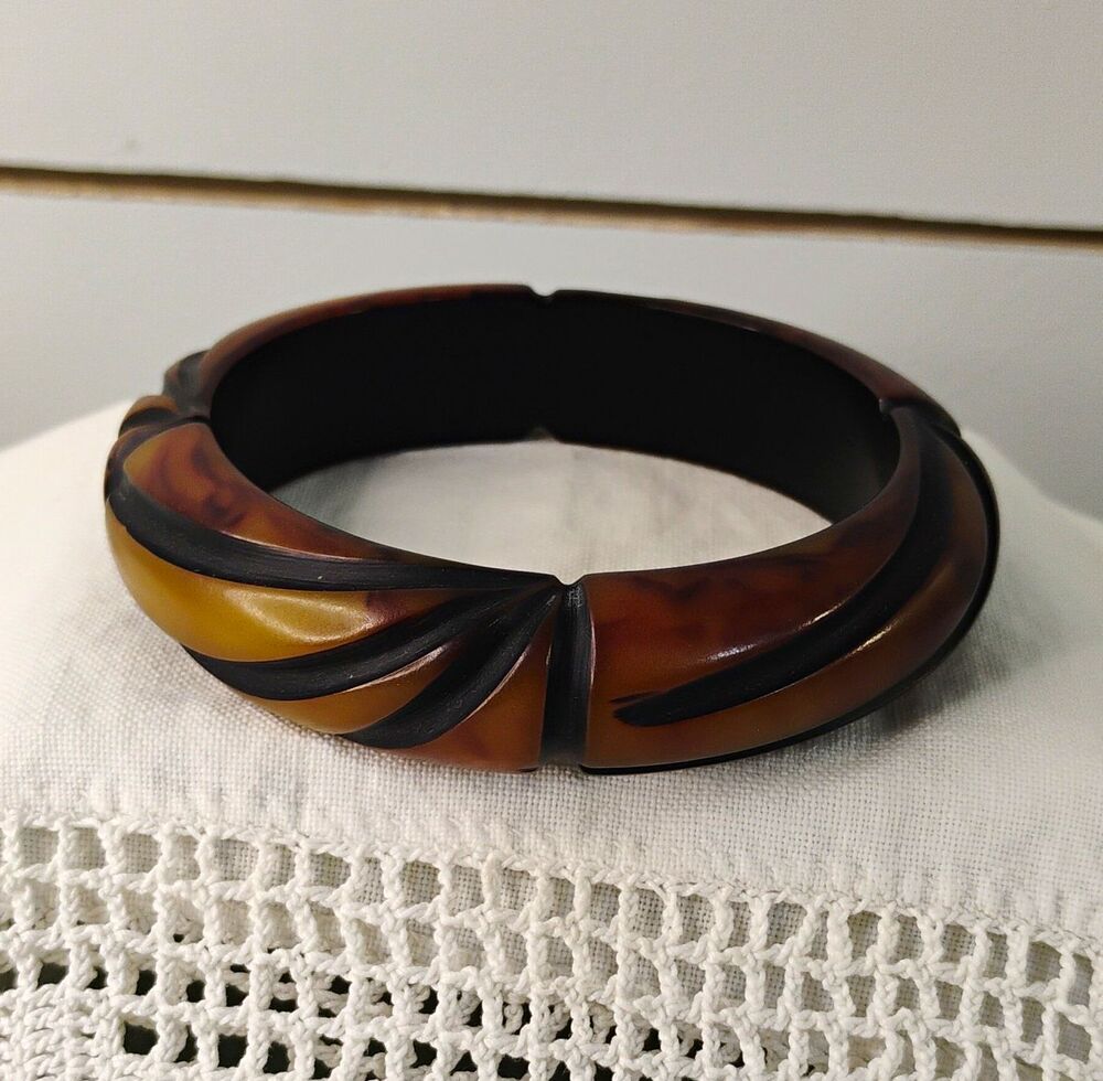 Bakelite Bamboo Carved Amber Butterscotch faux Tortoise Round Bangle Bracelet